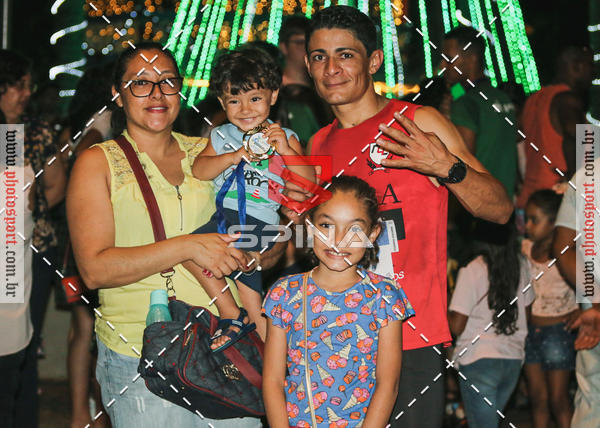 Buy your photos of the event70 CORRIDA DE BRODOWSKI on Fotop