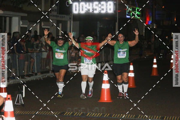 Buy your photos of the event70 CORRIDA DE BRODOWSKI on Fotop