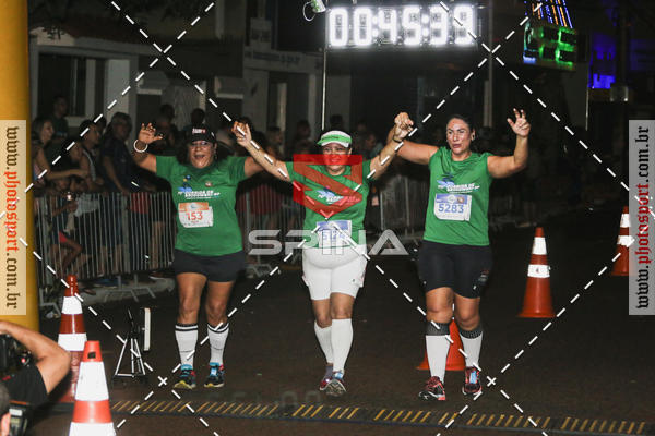 Buy your photos of the event70 CORRIDA DE BRODOWSKI on Fotop