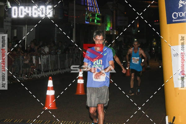 Buy your photos of the event70 CORRIDA DE BRODOWSKI on Fotop