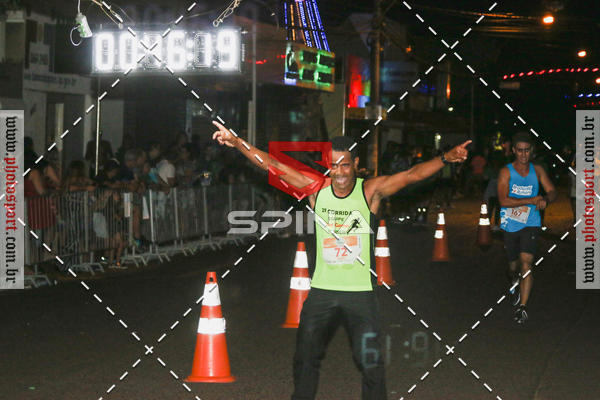 Buy your photos of the event70 CORRIDA DE BRODOWSKI on Fotop