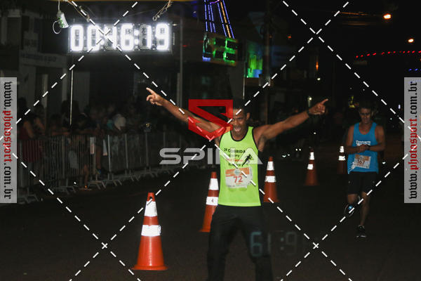 Buy your photos of the event70 CORRIDA DE BRODOWSKI on Fotop