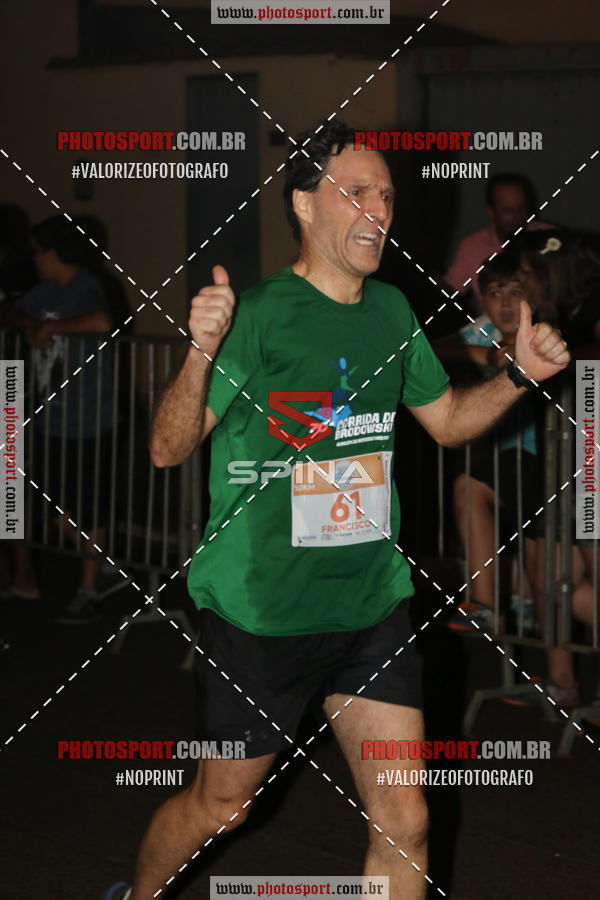 Buy your photos of the event70 CORRIDA DE BRODOWSKI on Fotop