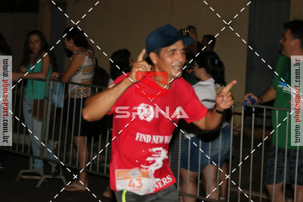 Buy your photos of the event70 CORRIDA DE BRODOWSKI on Fotop