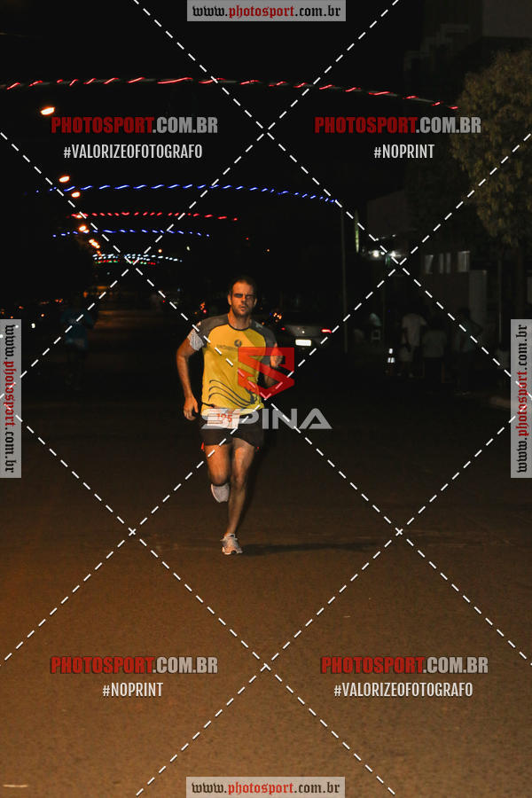 Buy your photos of the event70 CORRIDA DE BRODOWSKI on Fotop