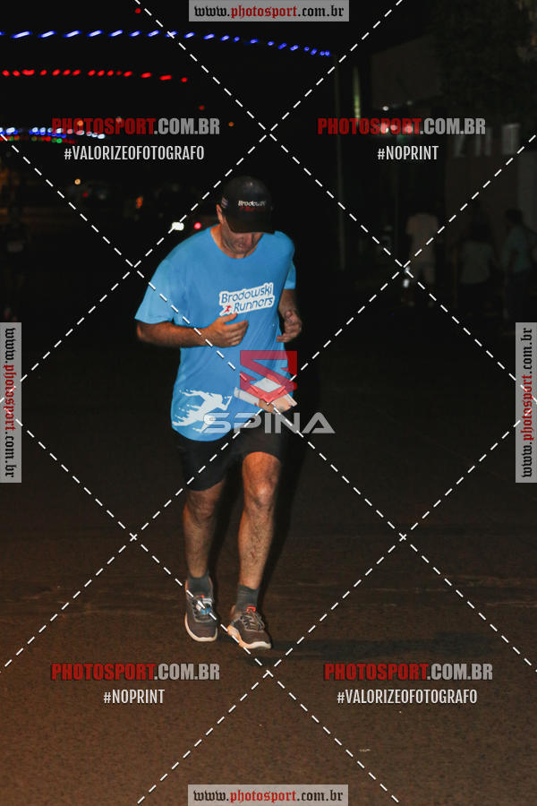 Buy your photos of the event70 CORRIDA DE BRODOWSKI on Fotop