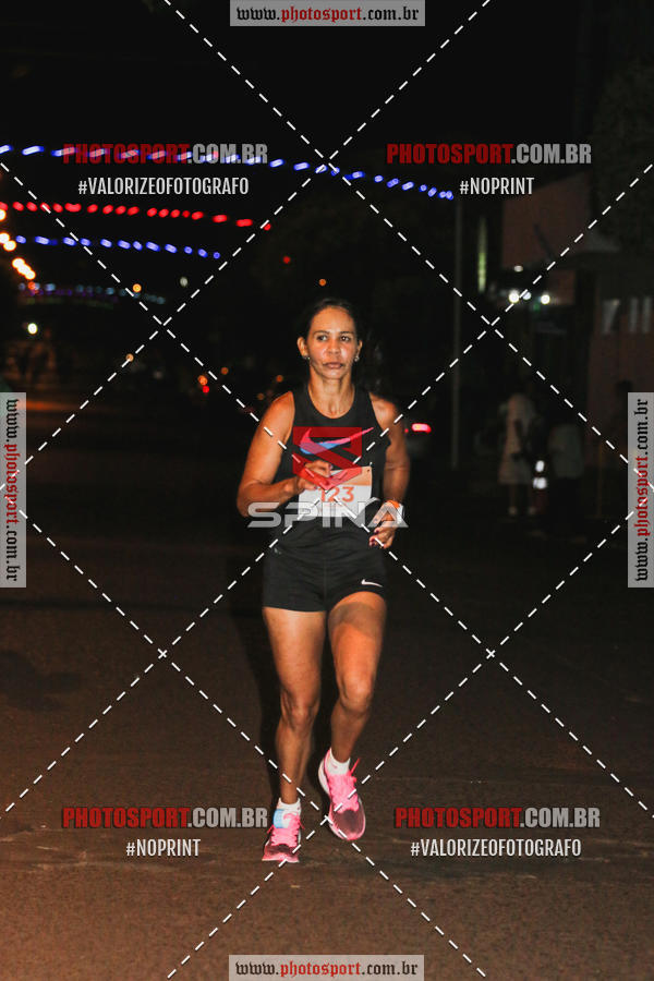 Buy your photos of the event70 CORRIDA DE BRODOWSKI on Fotop