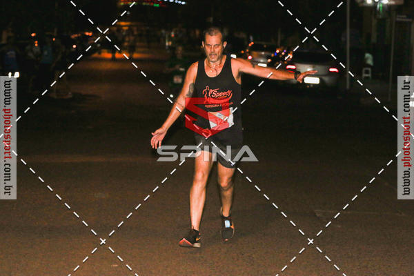 Buy your photos of the event70 CORRIDA DE BRODOWSKI on Fotop