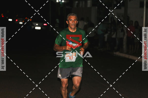 Buy your photos of the event70 CORRIDA DE BRODOWSKI on Fotop