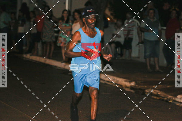 Buy your photos of the event70 CORRIDA DE BRODOWSKI on Fotop