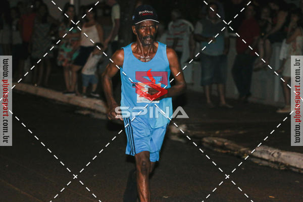 Buy your photos of the event70 CORRIDA DE BRODOWSKI on Fotop