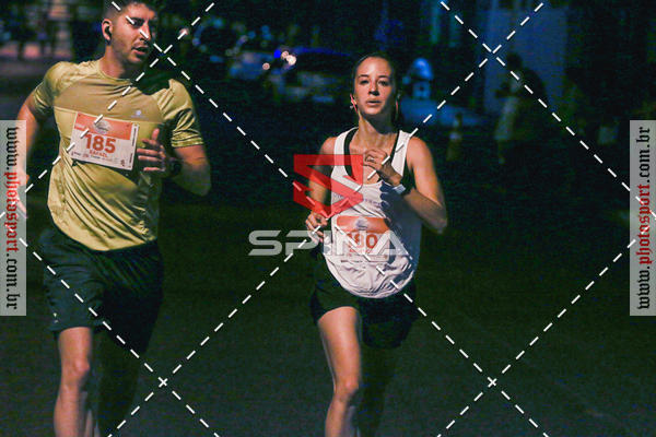 Buy your photos of the event70 CORRIDA DE BRODOWSKI on Fotop