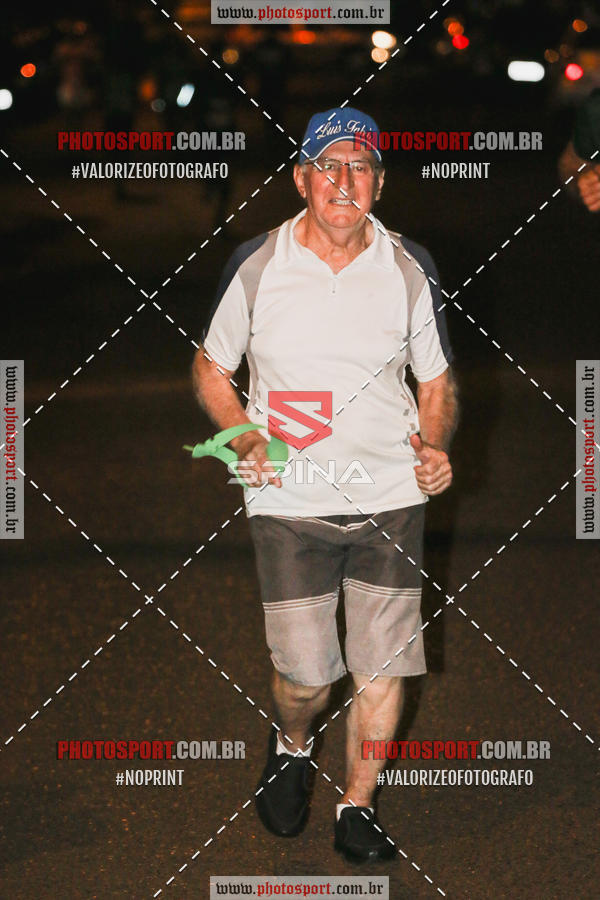 Buy your photos of the event70 CORRIDA DE BRODOWSKI on Fotop