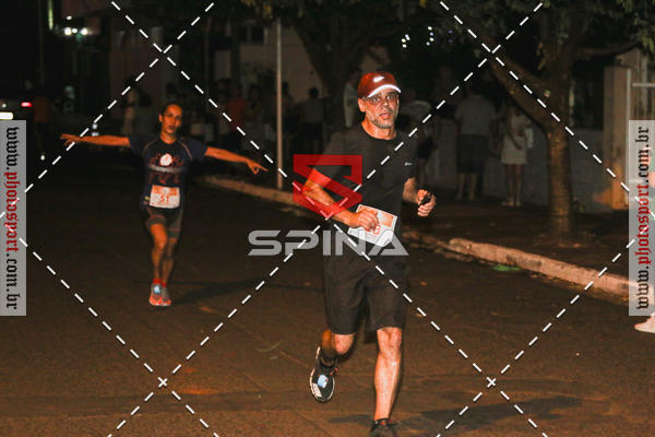 Buy your photos of the event70 CORRIDA DE BRODOWSKI on Fotop