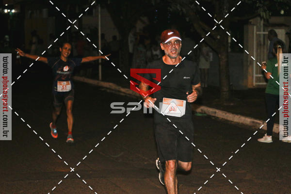 Buy your photos of the event70 CORRIDA DE BRODOWSKI on Fotop