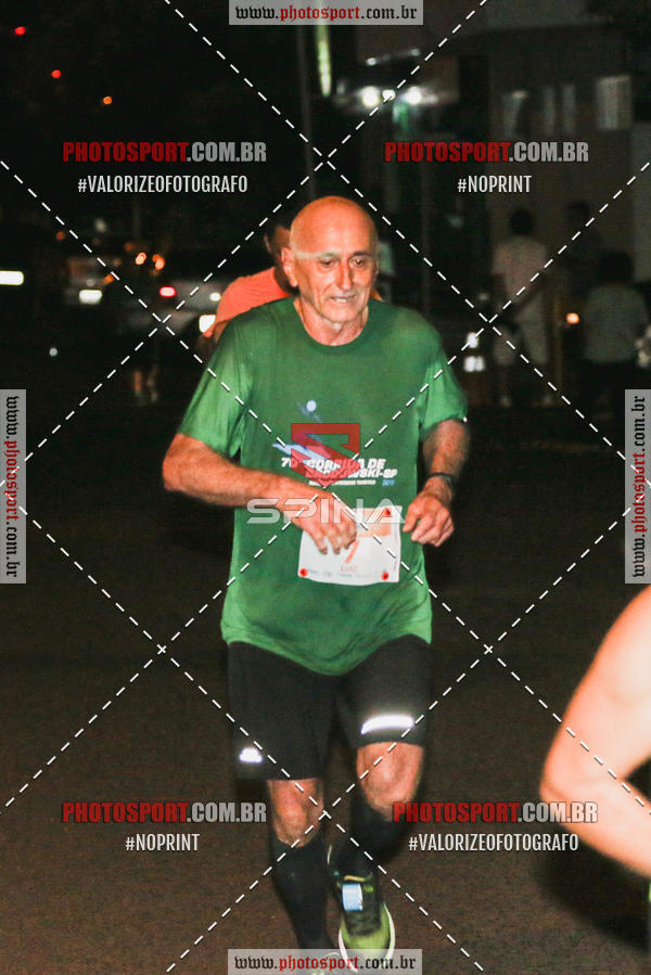 Buy your photos of the event70 CORRIDA DE BRODOWSKI on Fotop