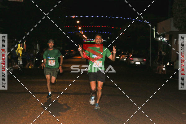 Buy your photos of the event70 CORRIDA DE BRODOWSKI on Fotop