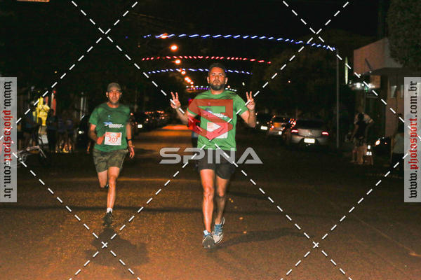 Buy your photos of the event70 CORRIDA DE BRODOWSKI on Fotop
