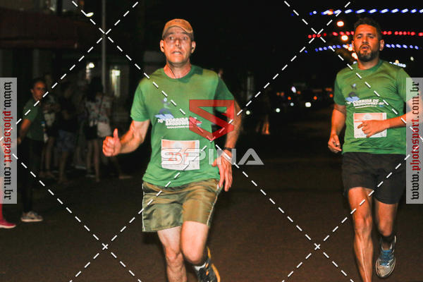 Buy your photos of the event70 CORRIDA DE BRODOWSKI on Fotop