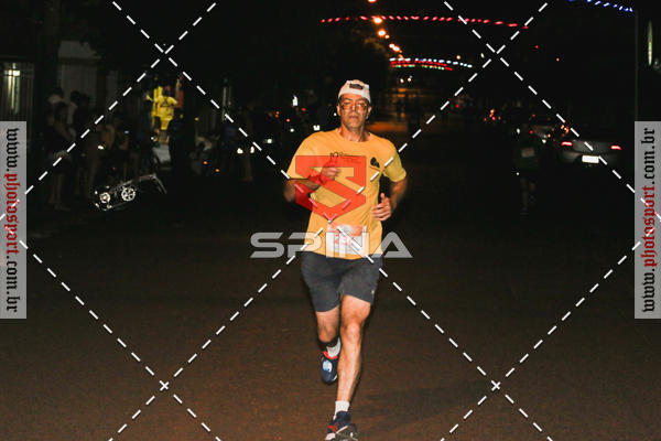 Buy your photos of the event70 CORRIDA DE BRODOWSKI on Fotop