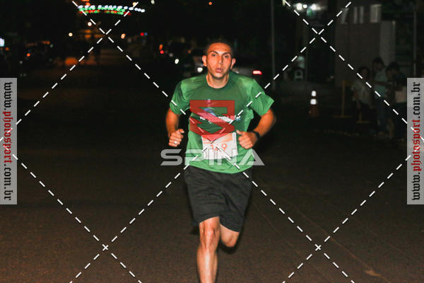 Buy your photos of the event70 CORRIDA DE BRODOWSKI on Fotop