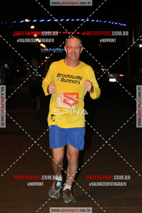 Buy your photos of the event70 CORRIDA DE BRODOWSKI on Fotop