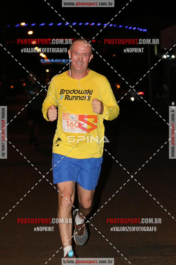 Buy your photos of the event70 CORRIDA DE BRODOWSKI on Fotop