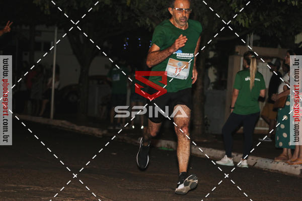 Buy your photos of the event70 CORRIDA DE BRODOWSKI on Fotop