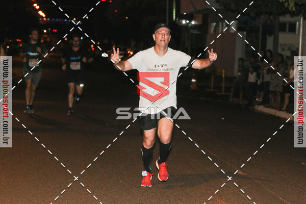 Buy your photos of the event70 CORRIDA DE BRODOWSKI on Fotop