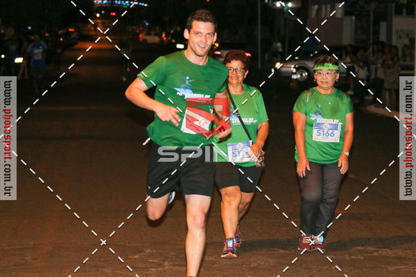 Buy your photos of the event70 CORRIDA DE BRODOWSKI on Fotop