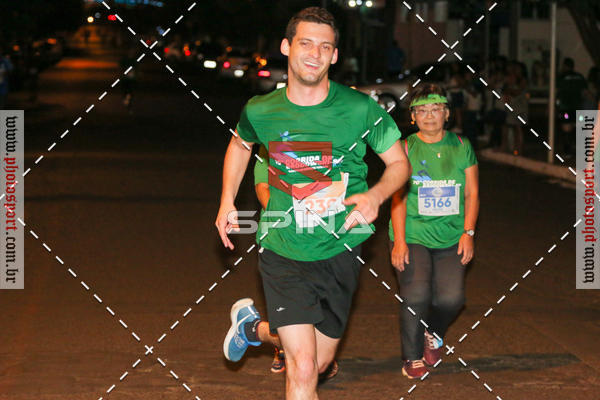 Buy your photos of the event70 CORRIDA DE BRODOWSKI on Fotop