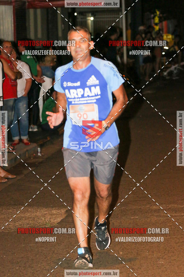 Buy your photos of the event70 CORRIDA DE BRODOWSKI on Fotop