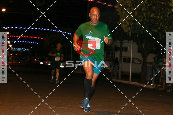 Buy your photos of the event70 CORRIDA DE BRODOWSKI on Fotop