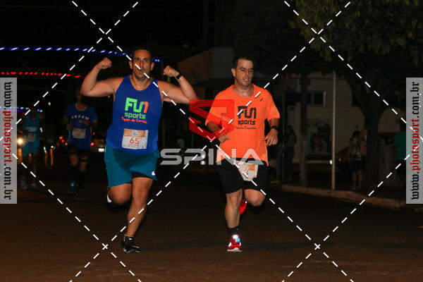 Buy your photos of the event70 CORRIDA DE BRODOWSKI on Fotop