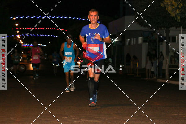 Buy your photos of the event70 CORRIDA DE BRODOWSKI on Fotop