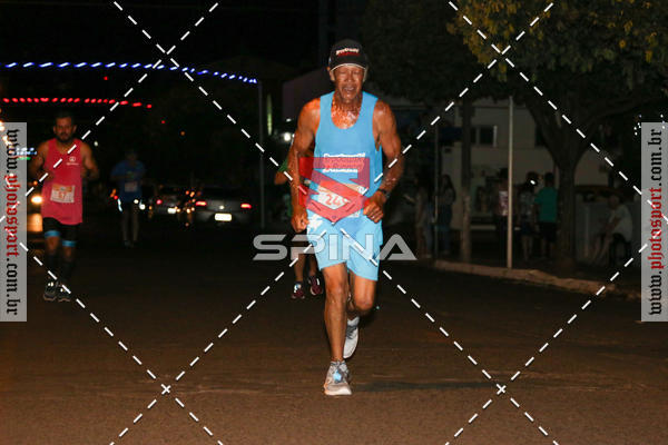 Buy your photos of the event70 CORRIDA DE BRODOWSKI on Fotop