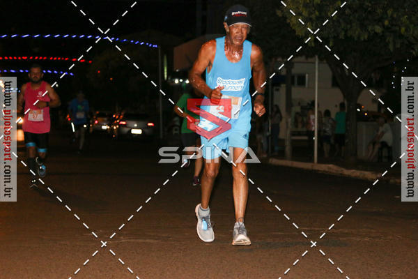 Buy your photos of the event70 CORRIDA DE BRODOWSKI on Fotop