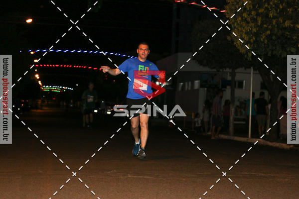 Buy your photos of the event70 CORRIDA DE BRODOWSKI on Fotop