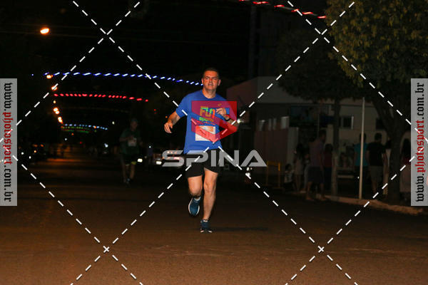 Buy your photos of the event70 CORRIDA DE BRODOWSKI on Fotop