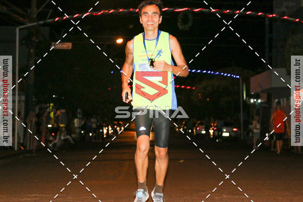 Buy your photos of the event70 CORRIDA DE BRODOWSKI on Fotop