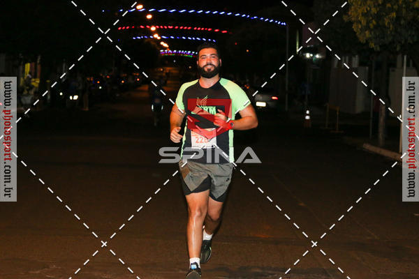 Buy your photos of the event70 CORRIDA DE BRODOWSKI on Fotop