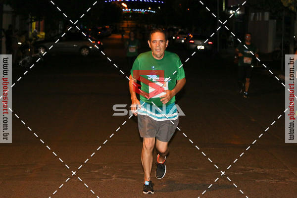 Buy your photos of the event70 CORRIDA DE BRODOWSKI on Fotop