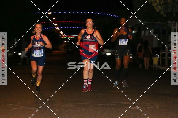 Buy your photos of the event70 CORRIDA DE BRODOWSKI on Fotop