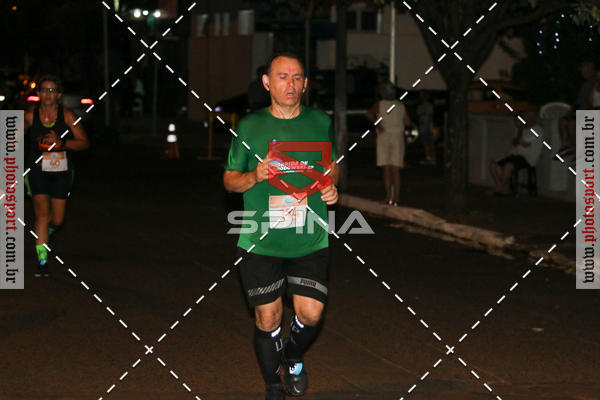 Buy your photos of the event70 CORRIDA DE BRODOWSKI on Fotop