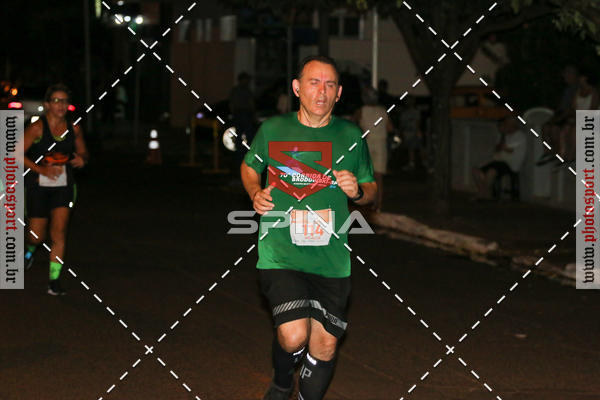 Buy your photos of the event70 CORRIDA DE BRODOWSKI on Fotop