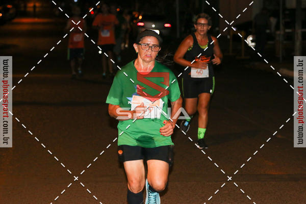 Buy your photos of the event70 CORRIDA DE BRODOWSKI on Fotop