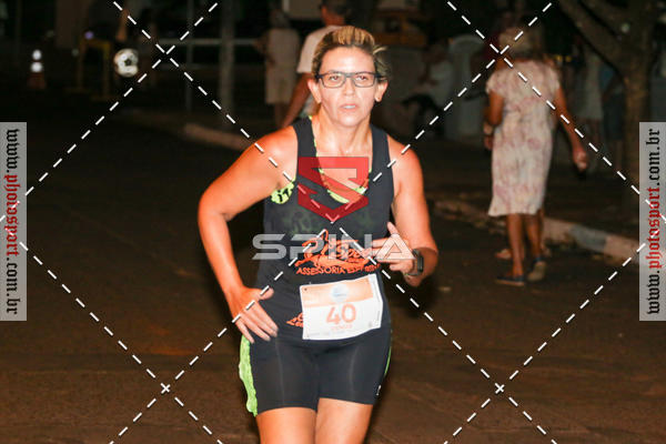 Buy your photos of the event70 CORRIDA DE BRODOWSKI on Fotop