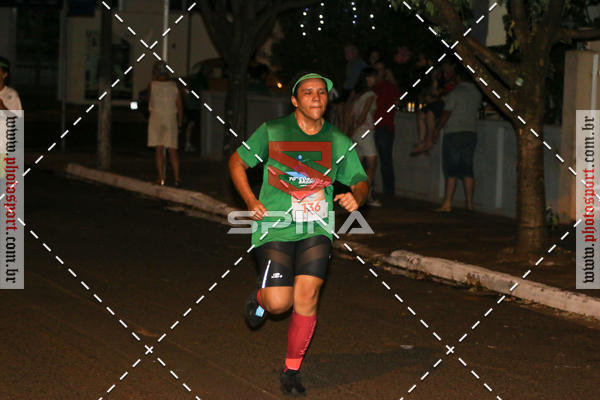 Buy your photos of the event70 CORRIDA DE BRODOWSKI on Fotop