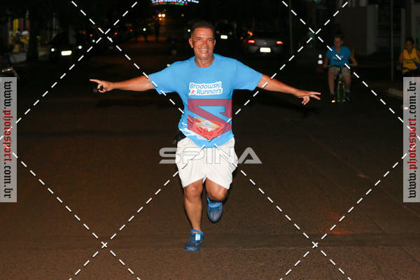 Buy your photos of the event70 CORRIDA DE BRODOWSKI on Fotop