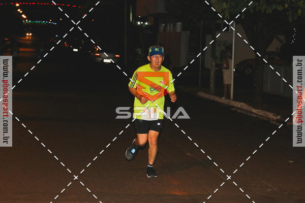 Buy your photos of the event70 CORRIDA DE BRODOWSKI on Fotop